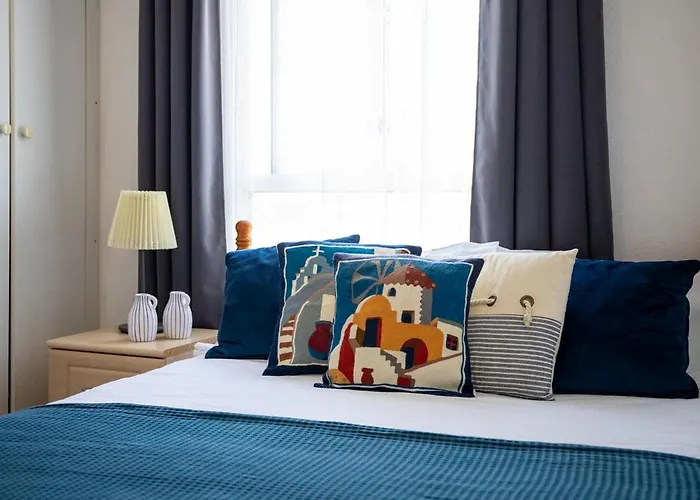 Bright & Cozy Flat In Battersea