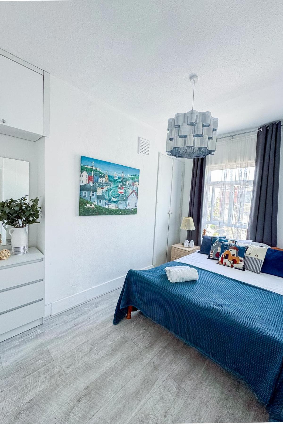 Bright & Cozy Flat In Battersea Apartment London